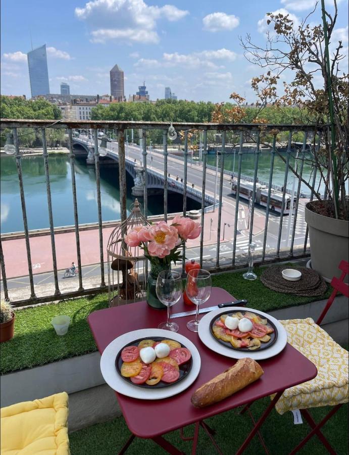 Coeur De Lyon Avec Terrasse Et Jacuzzi Apartamento Exterior foto